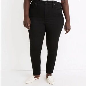 Madewell | Black 9” High Rise Skinny Jeans